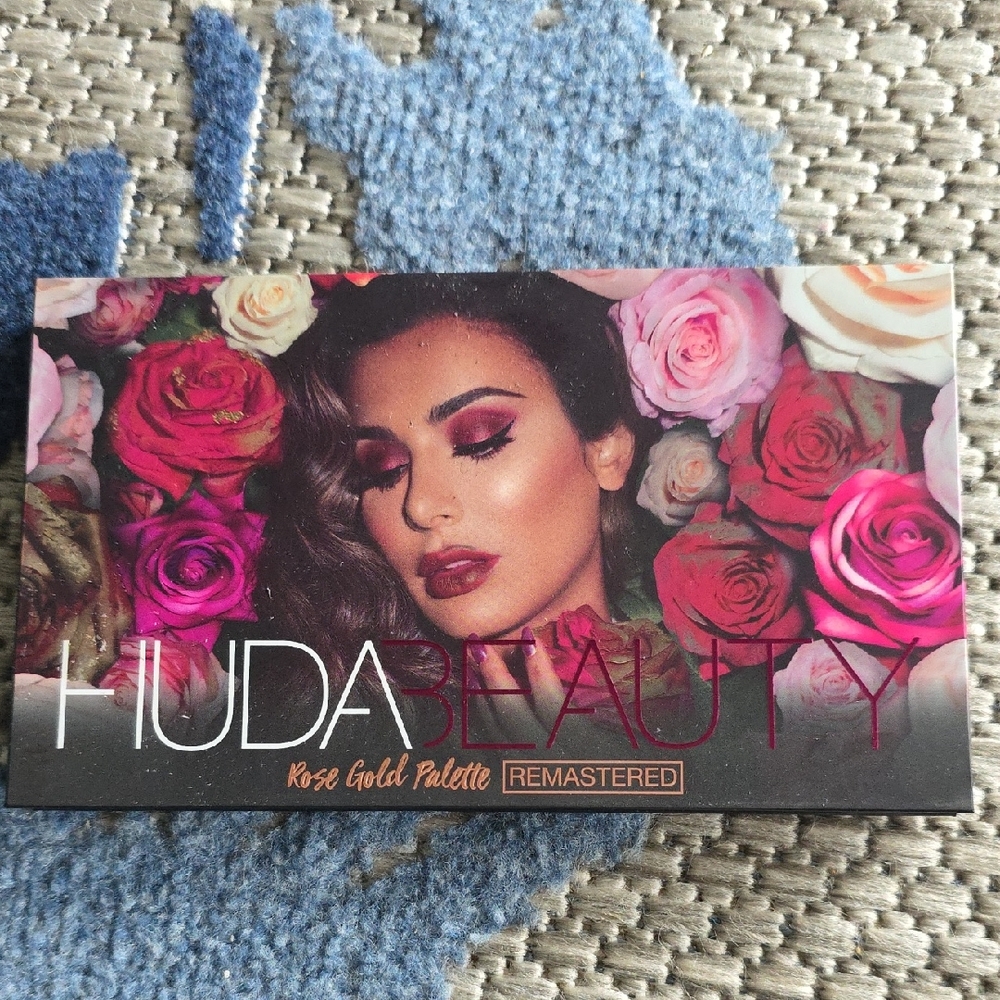 Huda Beauty Rose Gold Palette Remastered